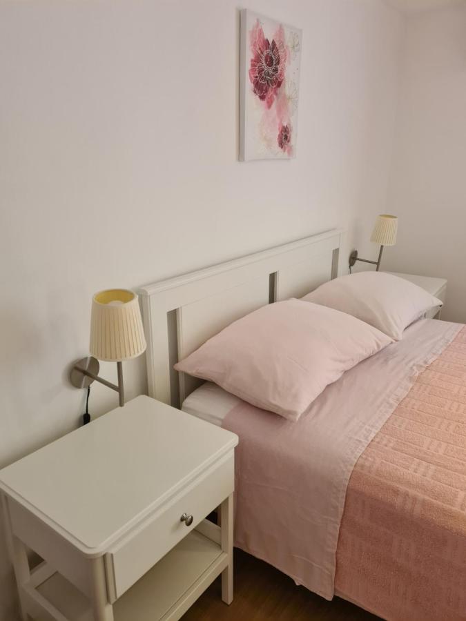 Volmefamily Apartment พูลา ภายนอก รูปภาพ