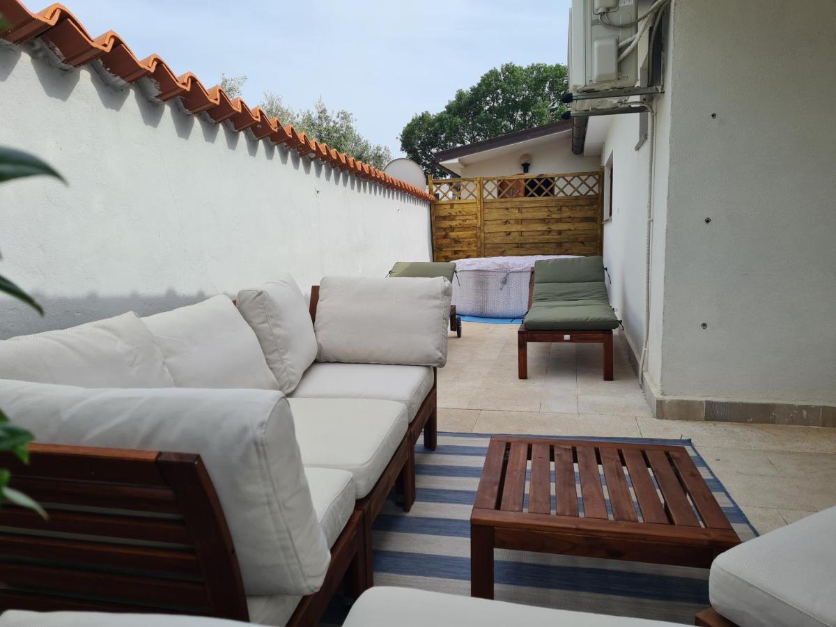 Volmefamily Apartment พูลา ภายนอก รูปภาพ