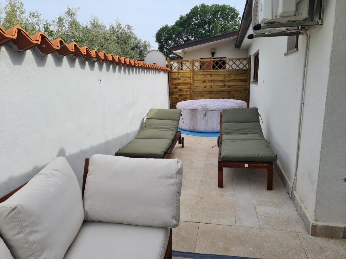 Volmefamily Apartment พูลา ภายนอก รูปภาพ