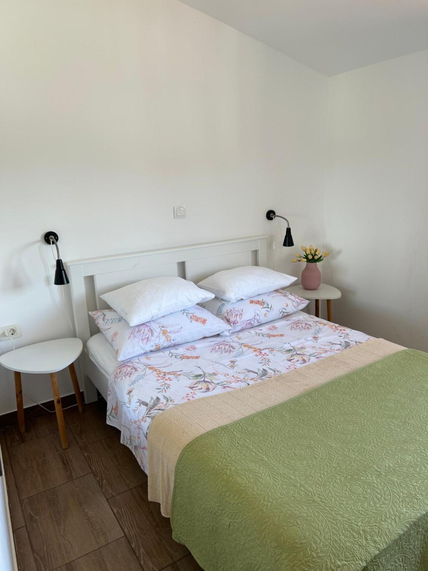 Volmefamily Apartment พูลา ภายนอก รูปภาพ